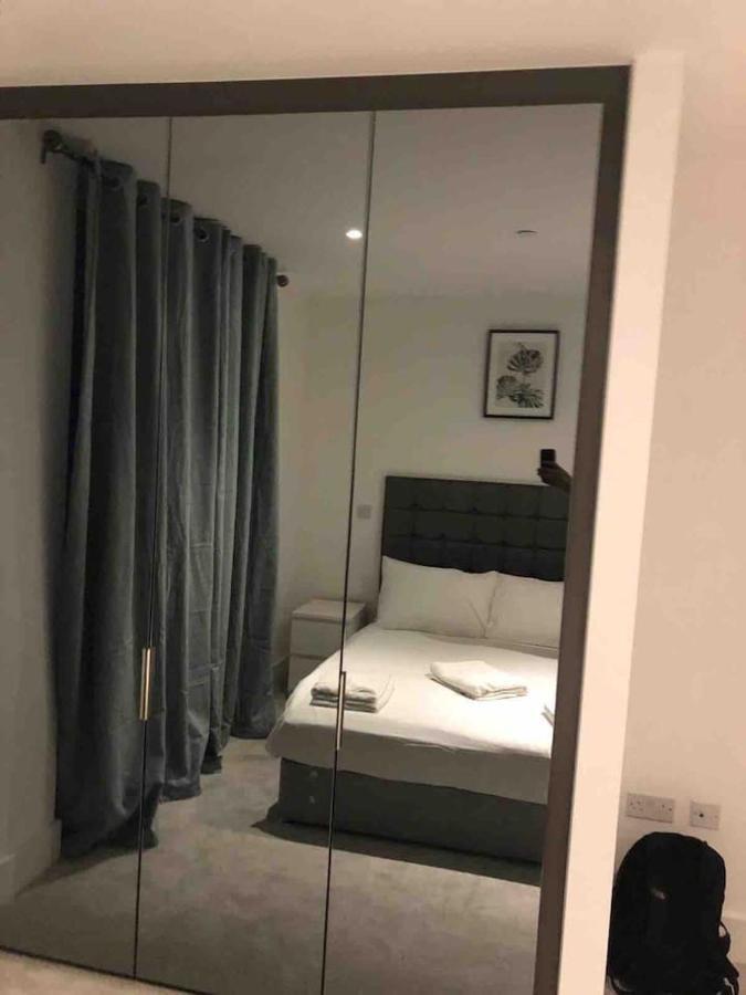 High View Two Bedroom Apartment In Woolwich Лондон Екстериор снимка