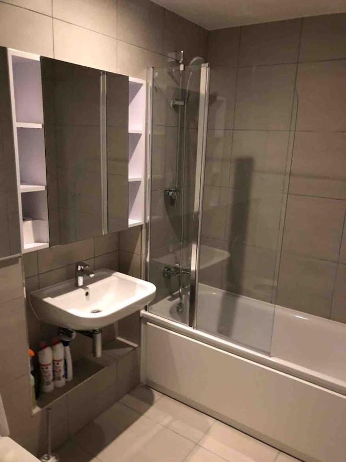 High View Two Bedroom Apartment In Woolwich Лондон Екстериор снимка