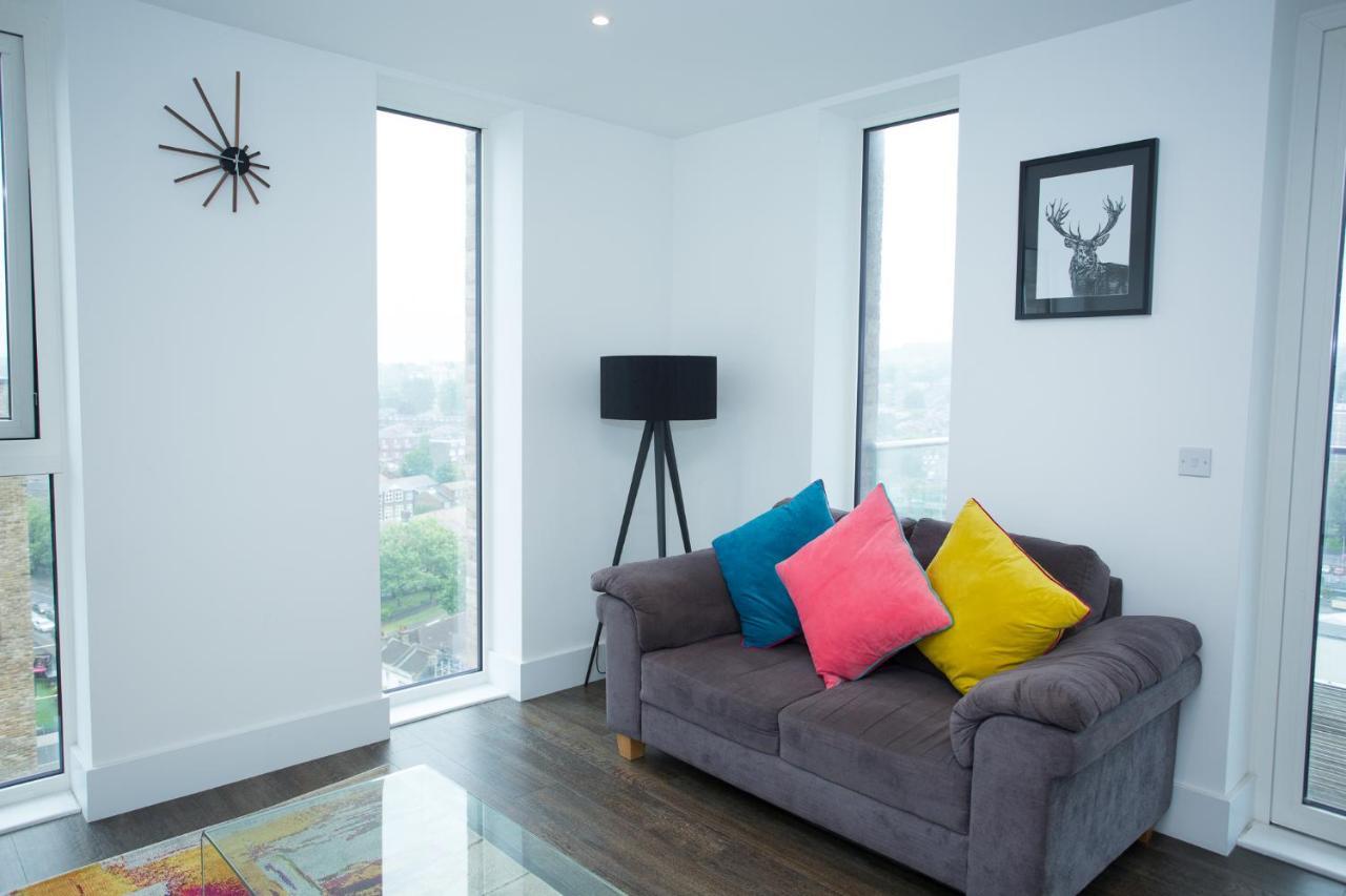 High View Two Bedroom Apartment In Woolwich Лондон Екстериор снимка