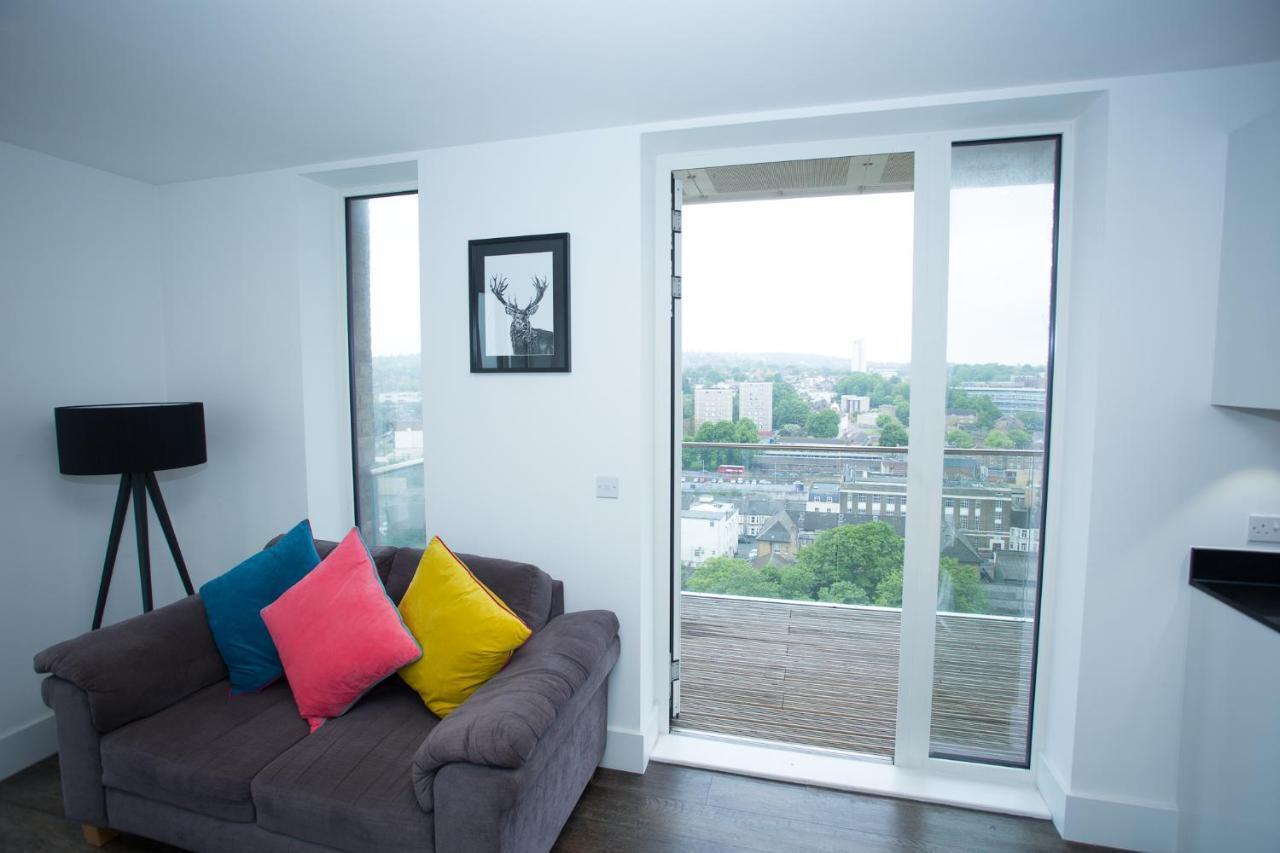 High View Two Bedroom Apartment In Woolwich Лондон Екстериор снимка