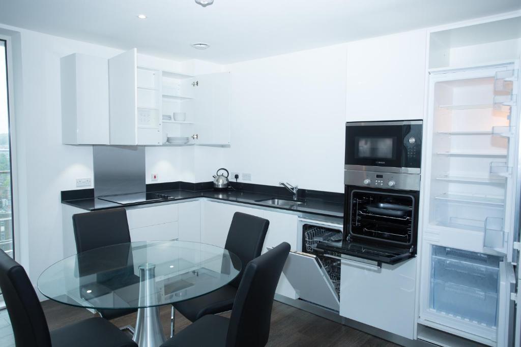 High View Two Bedroom Apartment In Woolwich Лондон Екстериор снимка